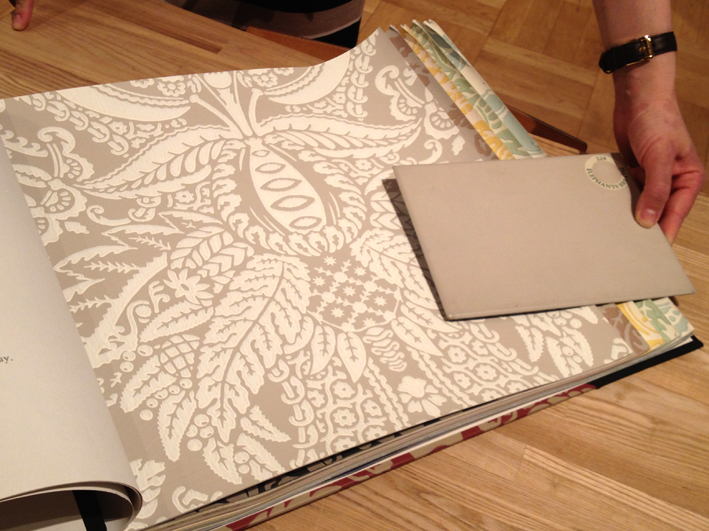http://www.colorworks.co.jp/weblog/2013/03/19/kabegami-ktei.jpg