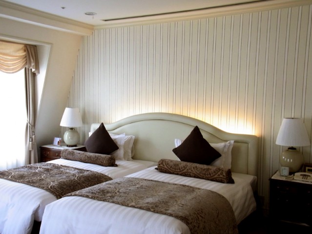 部屋を広く見せる ストライプの視覚マジック Colorworks