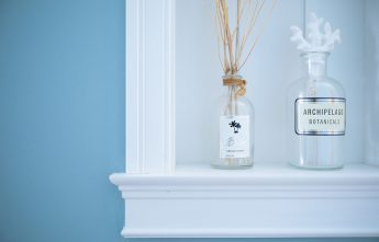 FARROW&BALL_No.85_OVAL ROOM BLUE