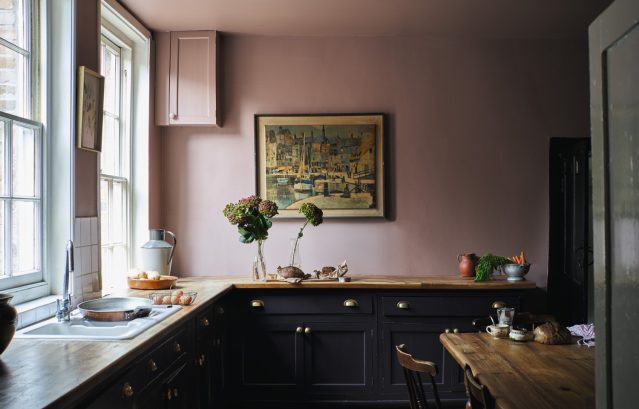 使用するのは世界中から支持されるFarrow&Ball