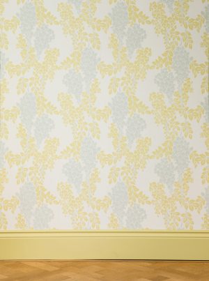 壁紙でも明るい雰囲気を作れます／FARROW&BALL 壁紙 Wisteria BP2221