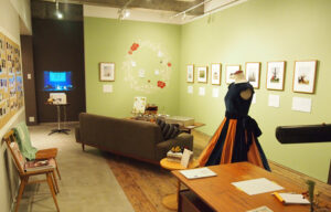 パレットギャラリーで開催してきた若手クリエイターやアーティストの方々の企画展/羊毛とおはなのライブDVD発売記念 「ありがとう写真展」