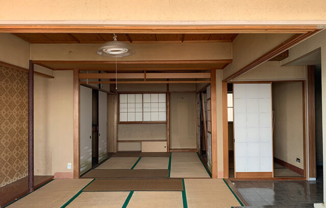 色と塗装で驚くほど生まれ変わる熱海の物件/Before