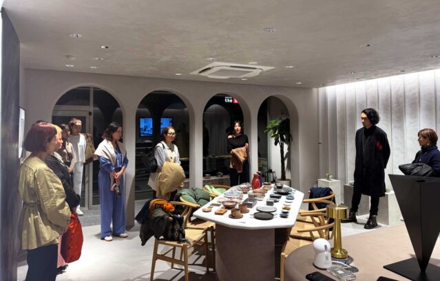 12月26日(金)まで開催している銀座レイヤードギャラリーの「&classy SELECT 器のある暮らし」展も、先んじてインスタグラマーの方達にご覧いただきました。