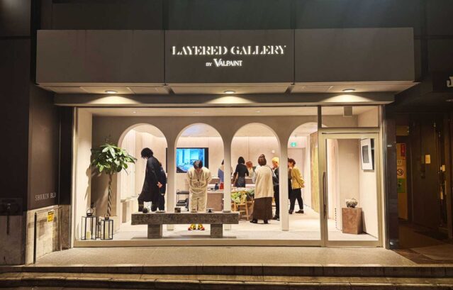 最初に集まっていただいた銀座レイヤードギャラリーでは、12月26日(金)まで「&classy SELECT 器のある暮らし」を開催中