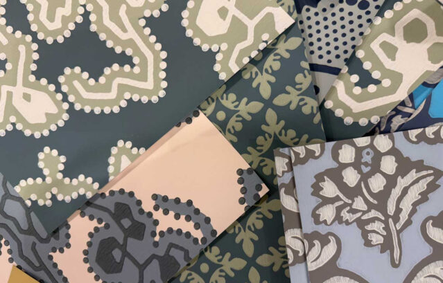 個性的でいて、どこかレトロな雰囲気も感じさせる魅力的なFarrow&Ballの新柄。こちらの壁紙と新色を使ってワークショップでカラースキームを作っていただきました。