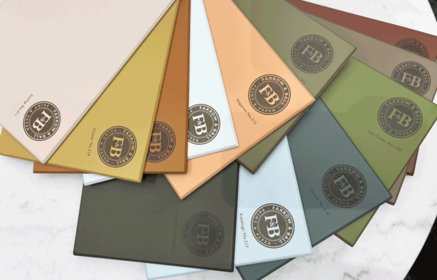 Farrow&Ballの新しいカラーラインナップ。美しく、穏やかでアーシーな色合いが揃っています。インテリアスタイリングプロの皆さんにも直接見て触っていただきました。